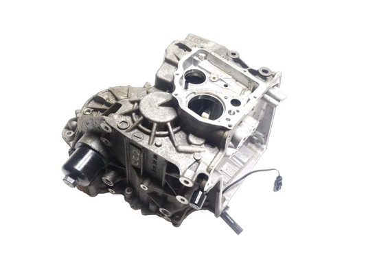 2013 Volkswagen GTI Automatic Transmission Rear Case Housing 02e301103j OEM