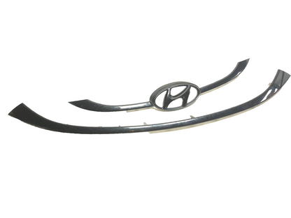 2014 Hyundai Elantra Gt Front Bumper Grille Molding Pair OEM