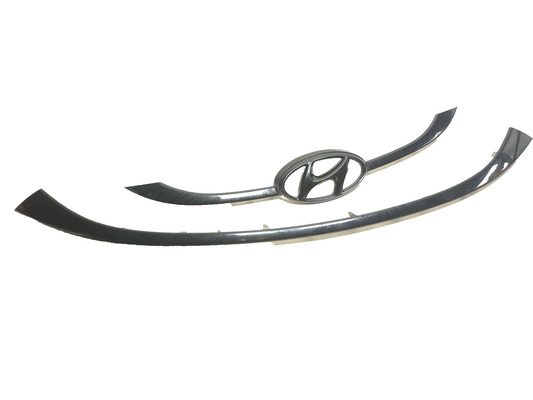 2014 Hyundai Elantra Gt Front Bumper Grille Molding Pair OEM
