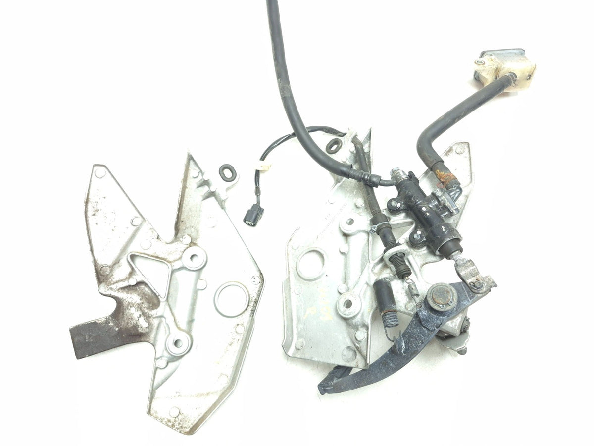 2015 Honda Cbr500r Front Right Footrest W/ Brake Pedal & Left Footrest Mount OEM