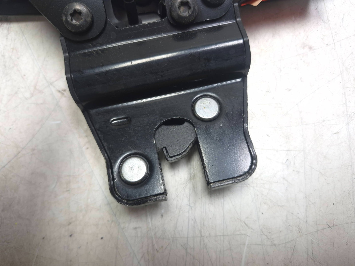 2008 BMW X6 E71 Rear Trunk Tailgate Lock Latch Actuator OEM