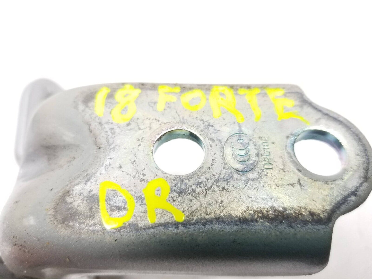 14 15 16 17 18 Kia Forte Door Hinge Driver Side Left OEM 49k Miles