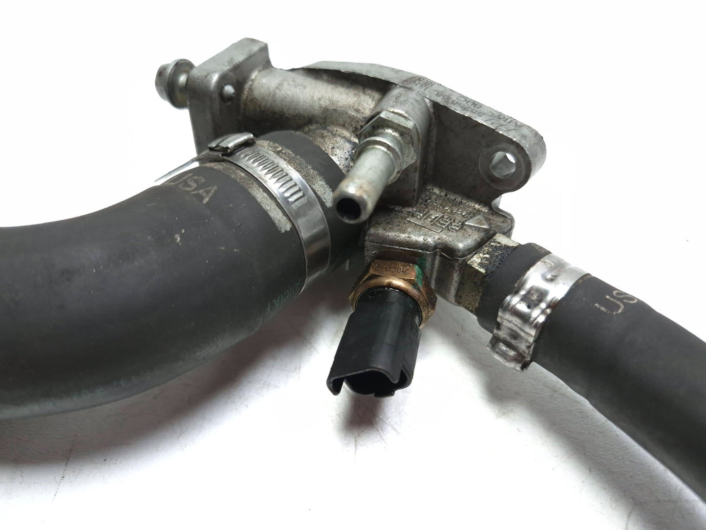 2014 Fiat 500l Engine Coolant Thermostat W/ Hose Pipe OEM