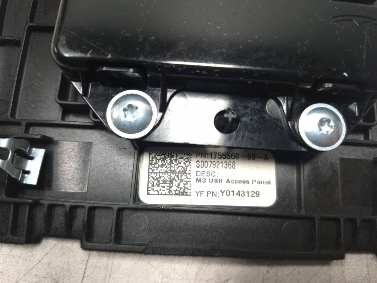 2021 Tesla Model 3 Center Console Usb Charger Module & Cover  OEM
