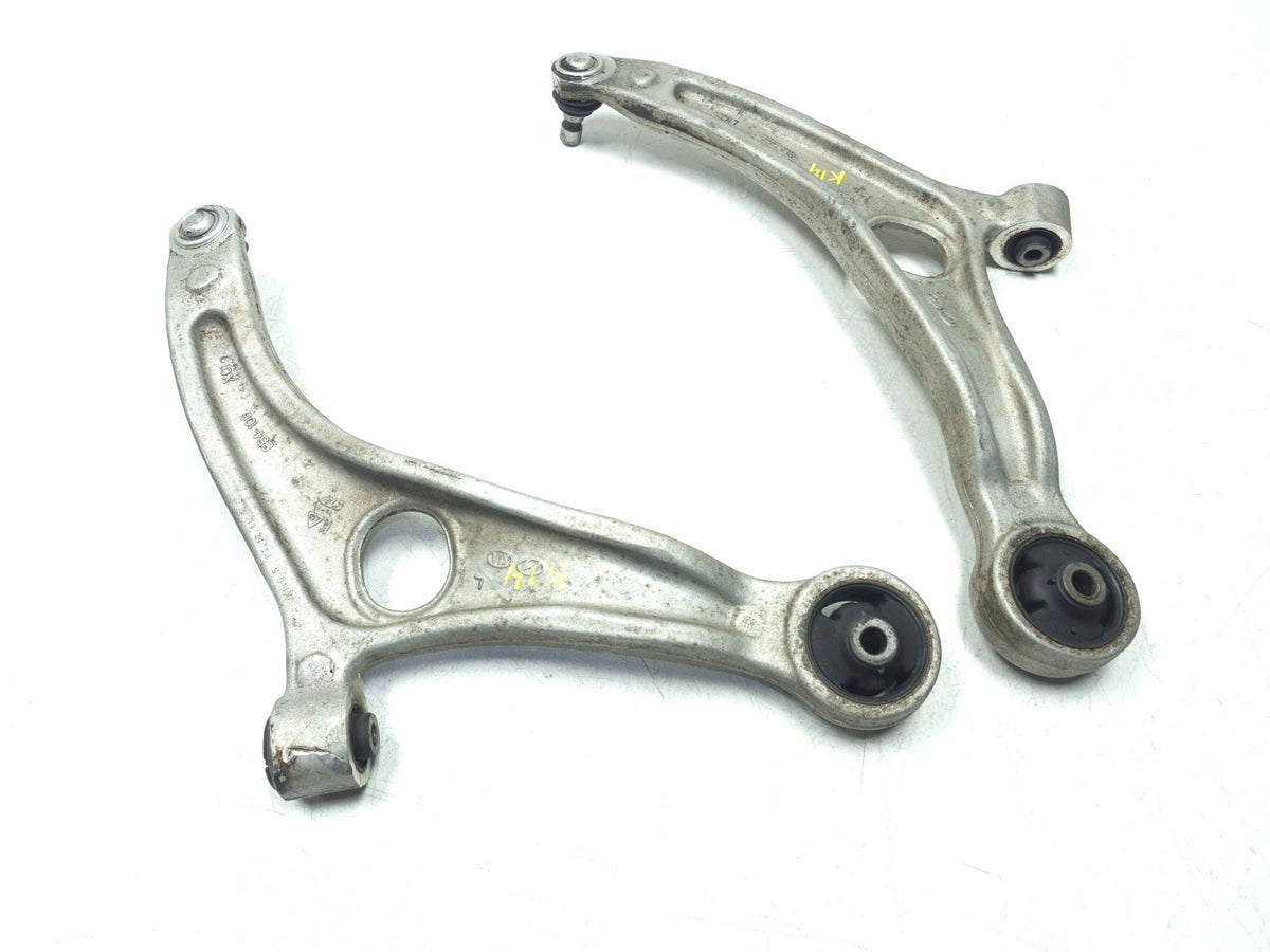 2015 Kia Optima Front Lower Control Arm Left & Right OEM