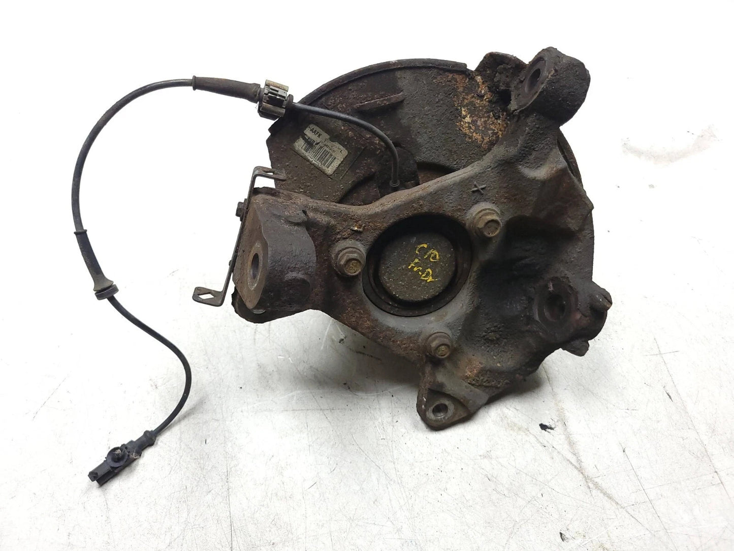 2013 Chevrolet Suburban Front Spindle Knuckle Wheel Hub Driver Side Left OEM