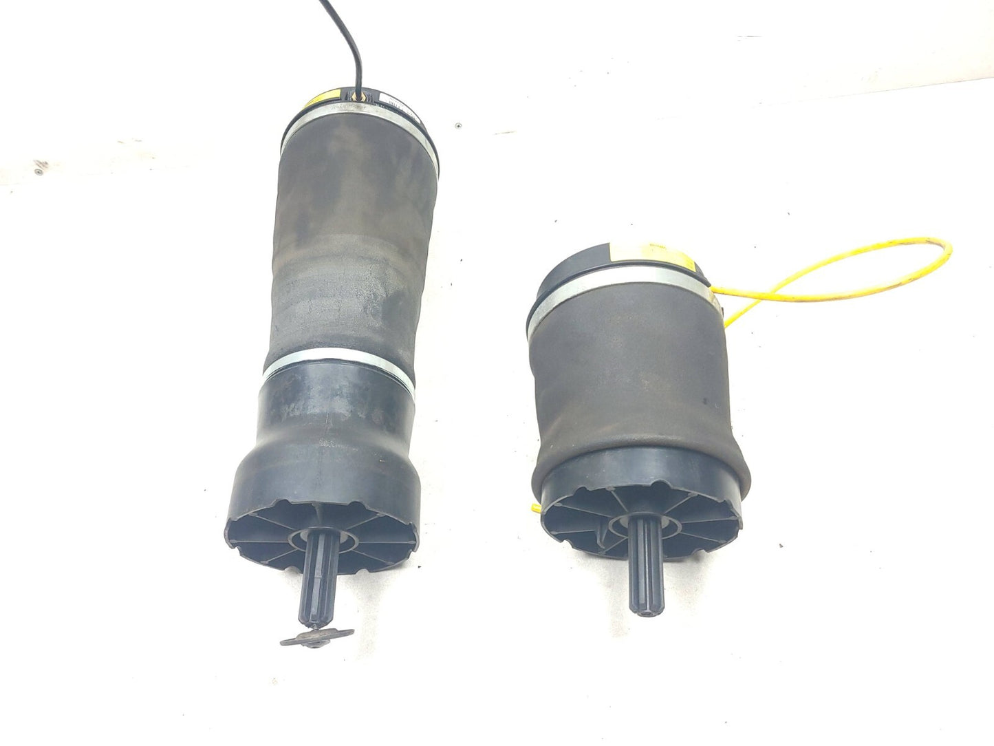 2007 Range Rover Rear Air Spring Pair OEM