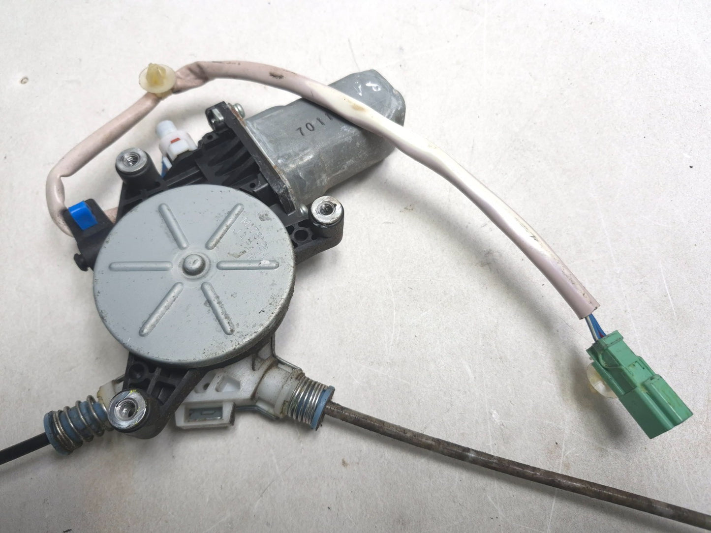 2007 Honda Fit Front Door Window Regulator Motor Passenger Side Right OEM