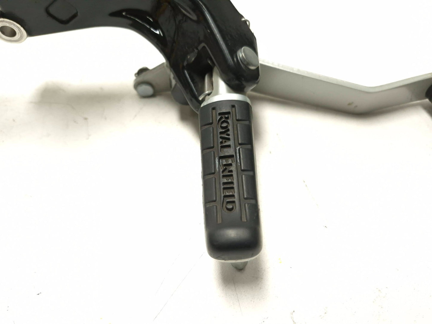 2022 Royal Enfield Int650 Front Right Foot Peg & Bracket With Brake Pedal OEM