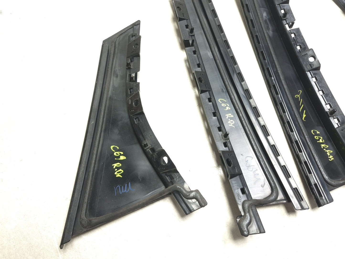 2013 Ford Focus Rear Door Pillar Outside Molding Trim Left & Right 4 Pcs OEM