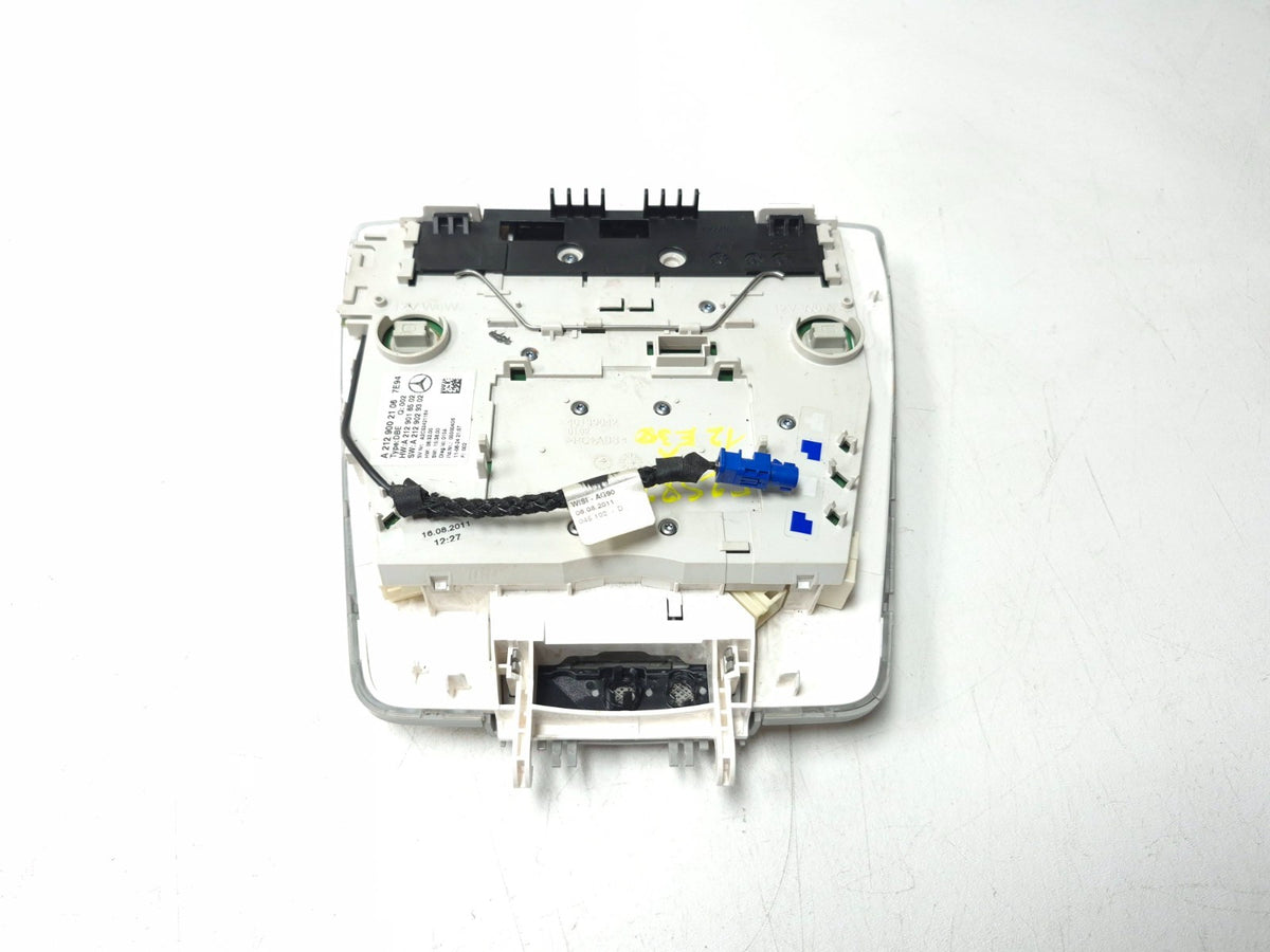 2012 Mercedes W212 E350 Sedan Front Overhead Roof Dome Light Console OEM