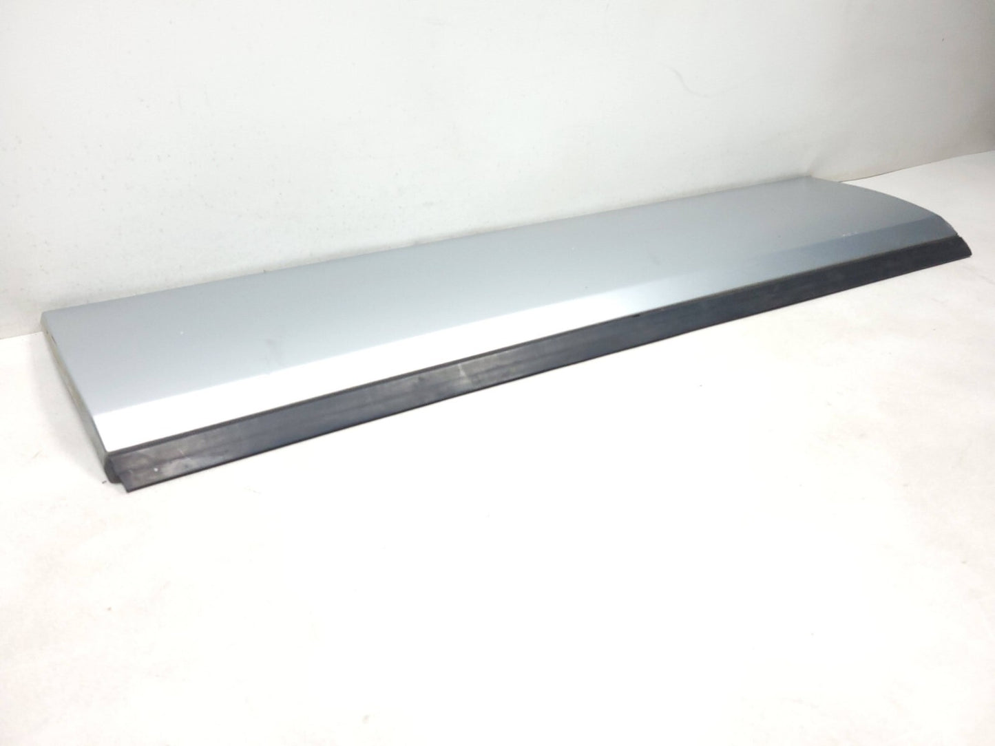 2007 Range Rover Front Door Lower Molding Trim Panel Driver Side Left OEM