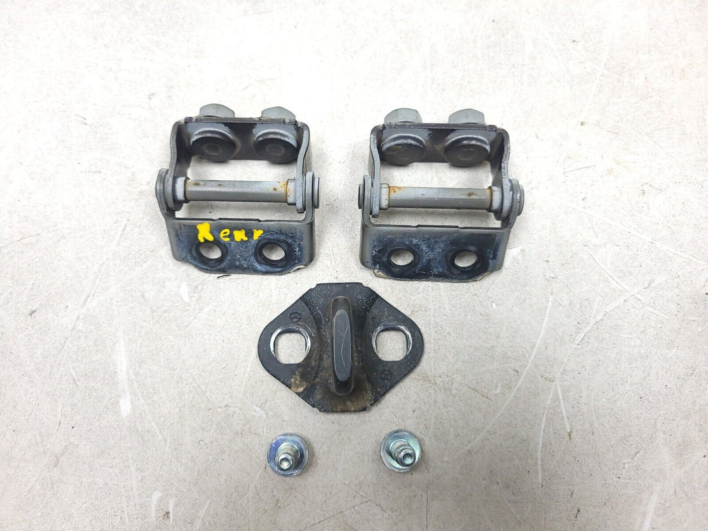 2007 - 2012 Mazda Cx-7 Tailgate Hatch Hinge Left & Right W/ Striker  OEM