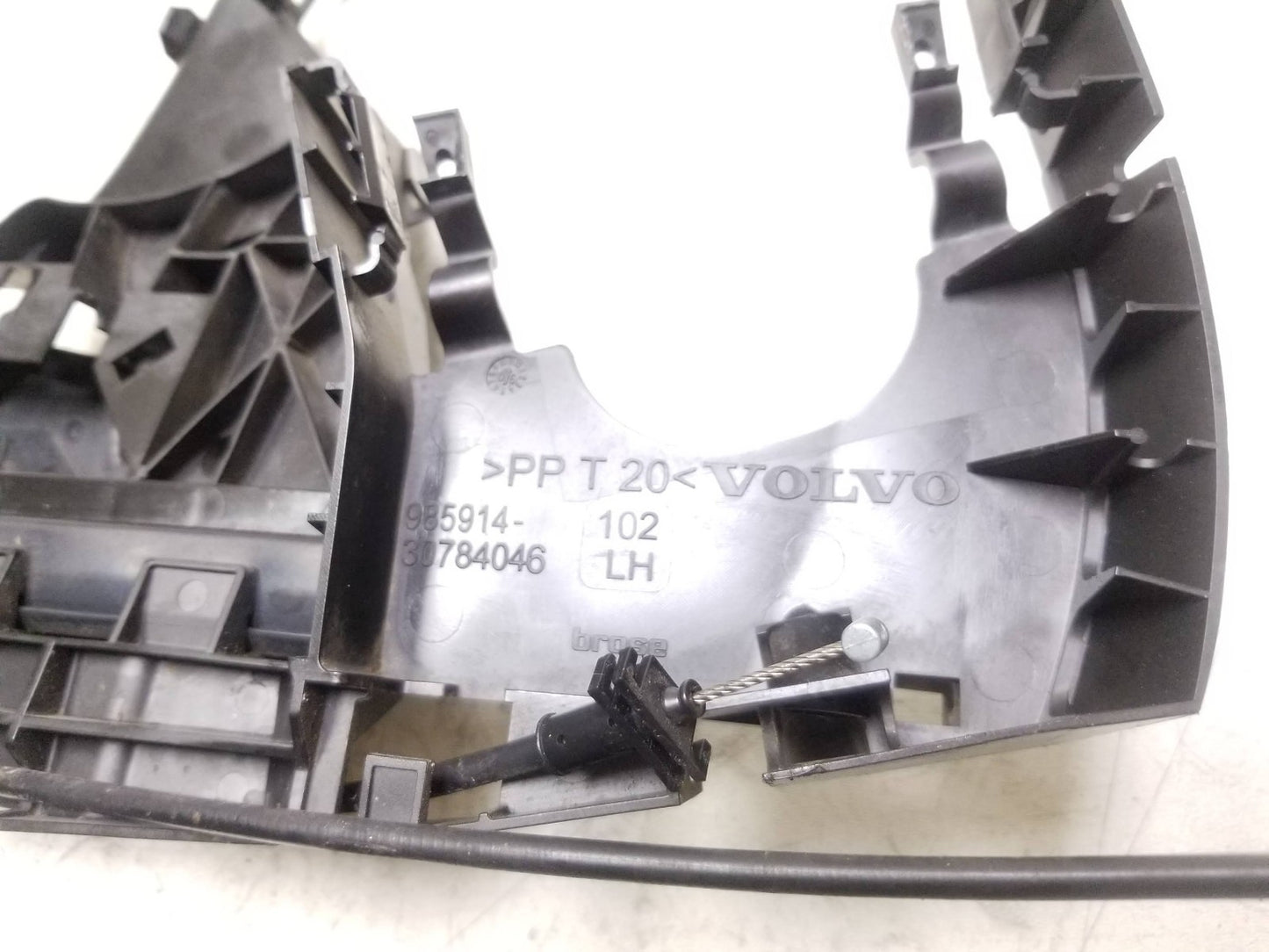 2007 Volvo S40 Door Lock Actuator Front Driver Side Left OEM