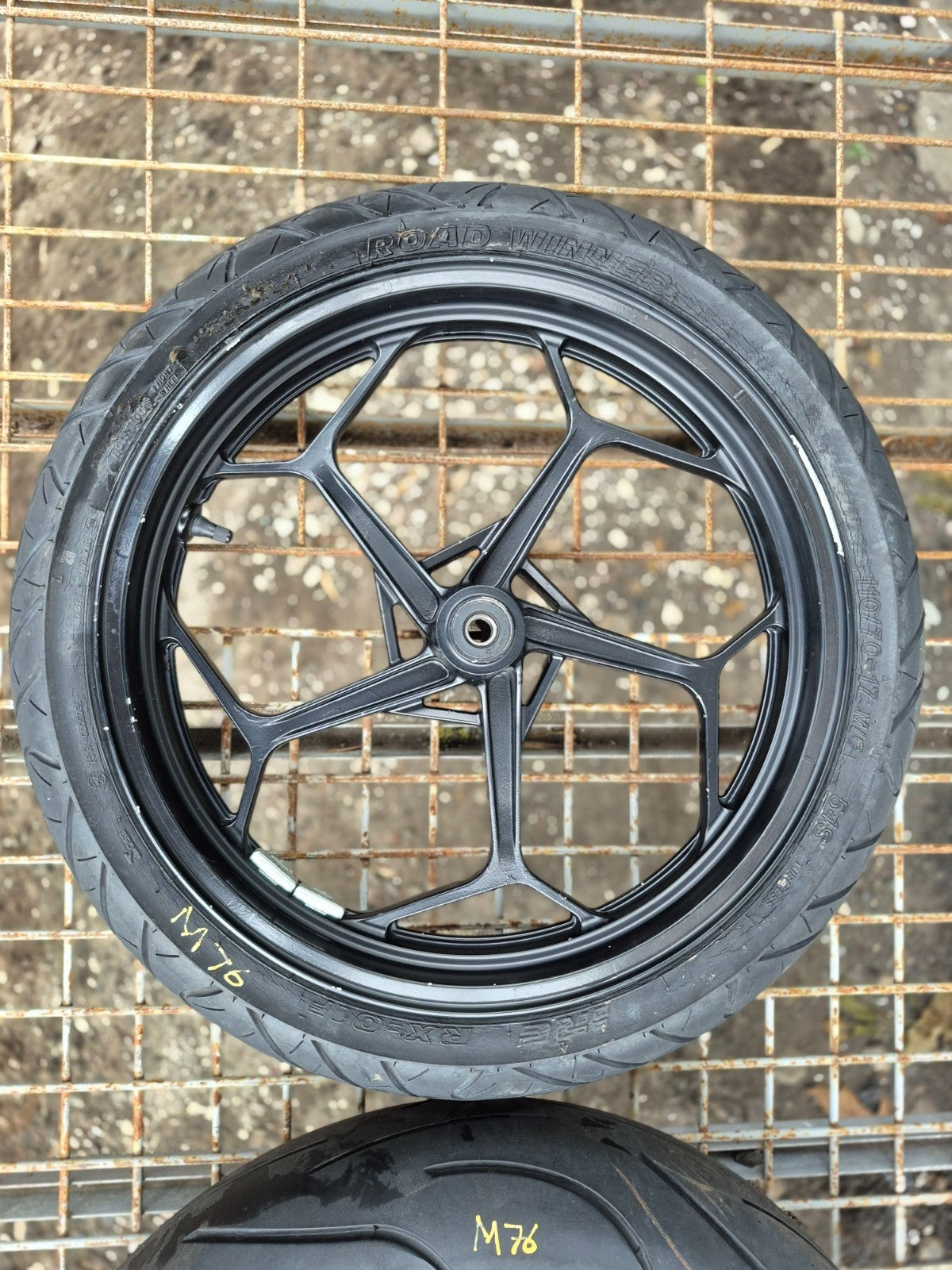 2014 Kawasaki Ninja 300 Ex300a Rear & Front Wheel W/ Tire R 17 OEM