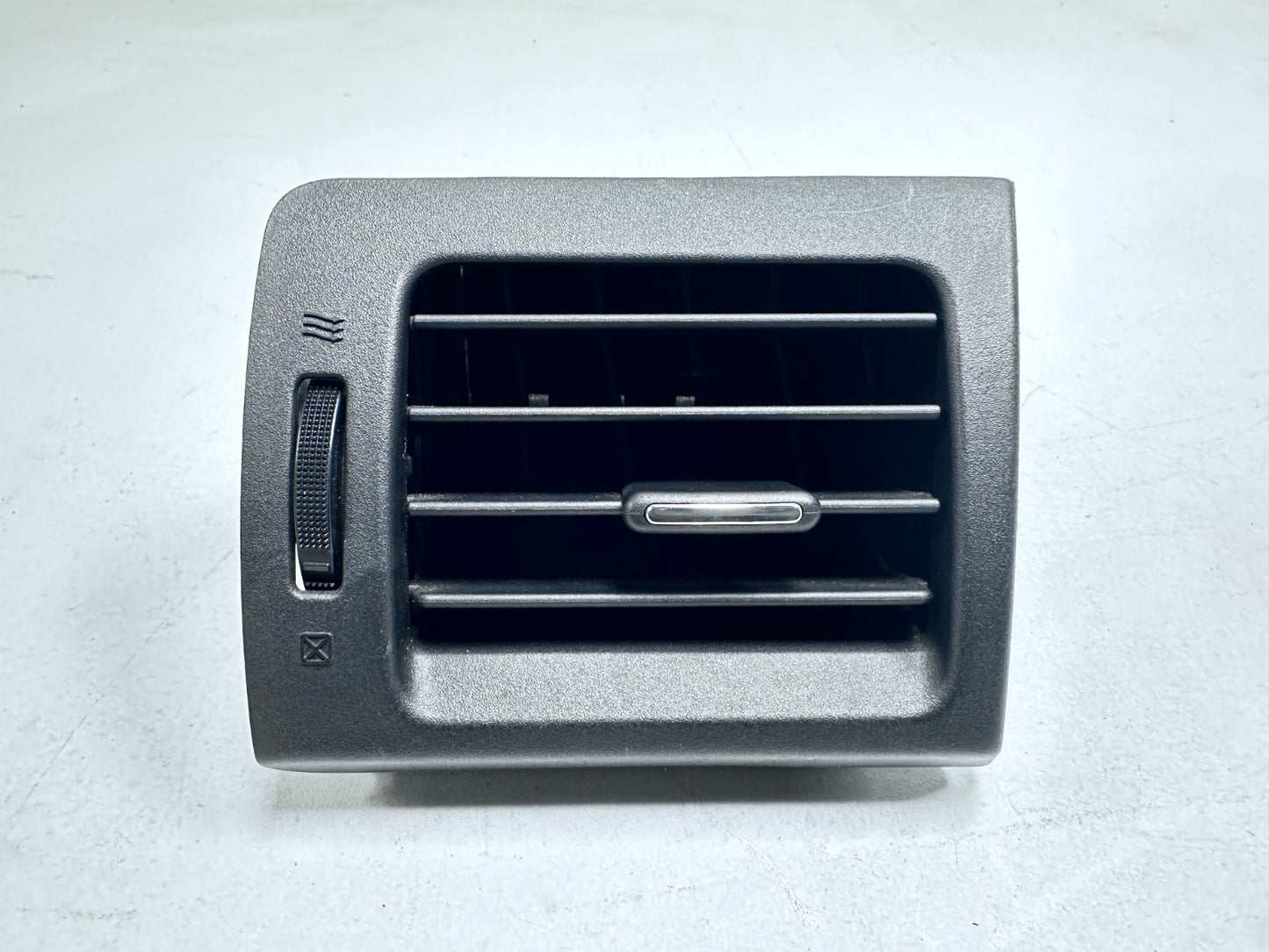 12-15 Subaru Impreza Dash Air Vent Pair OEM Sedan