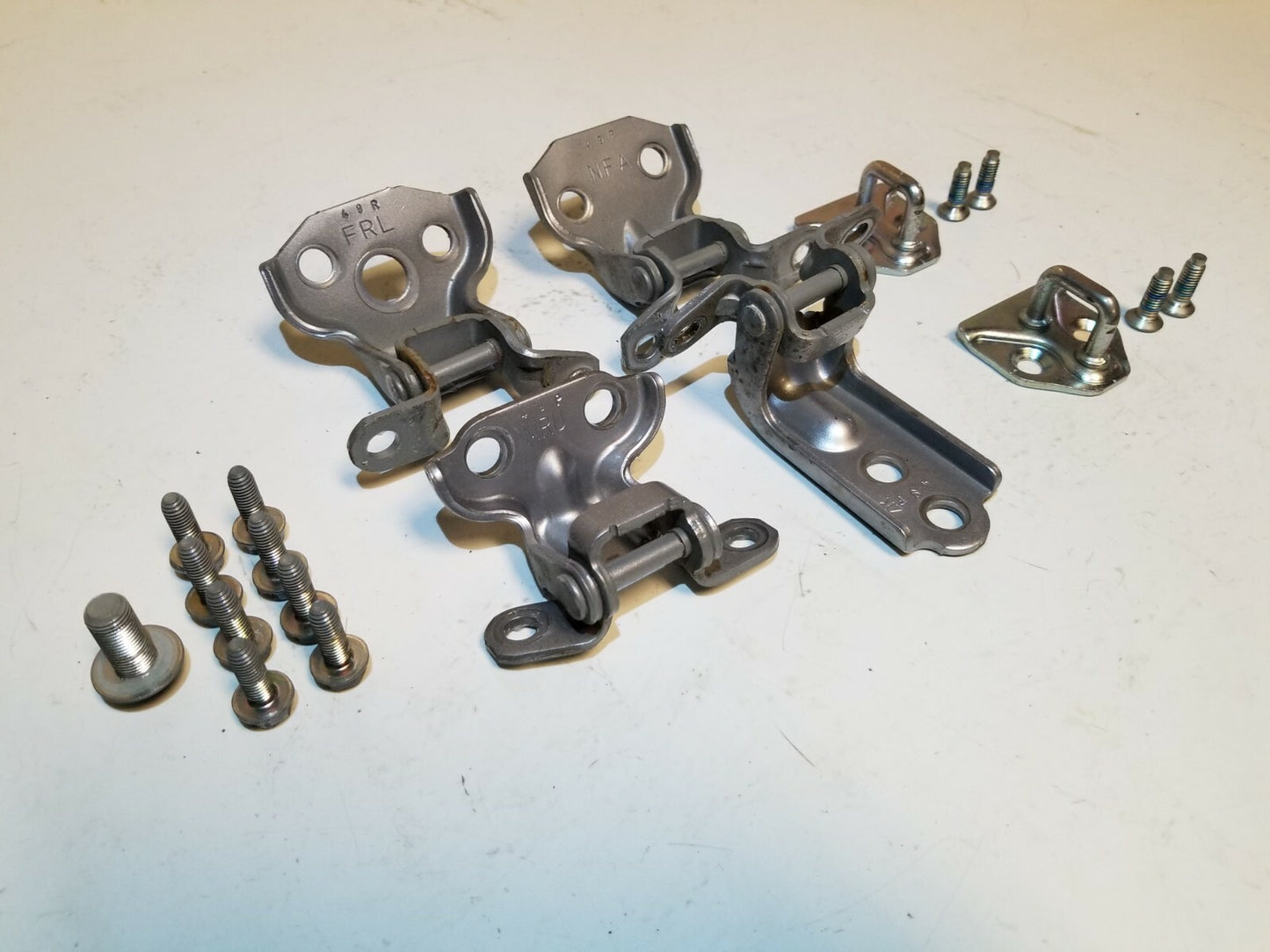 2015 Subaru Forester Front Passenger Door Hinge & Latch 6pcs OEM