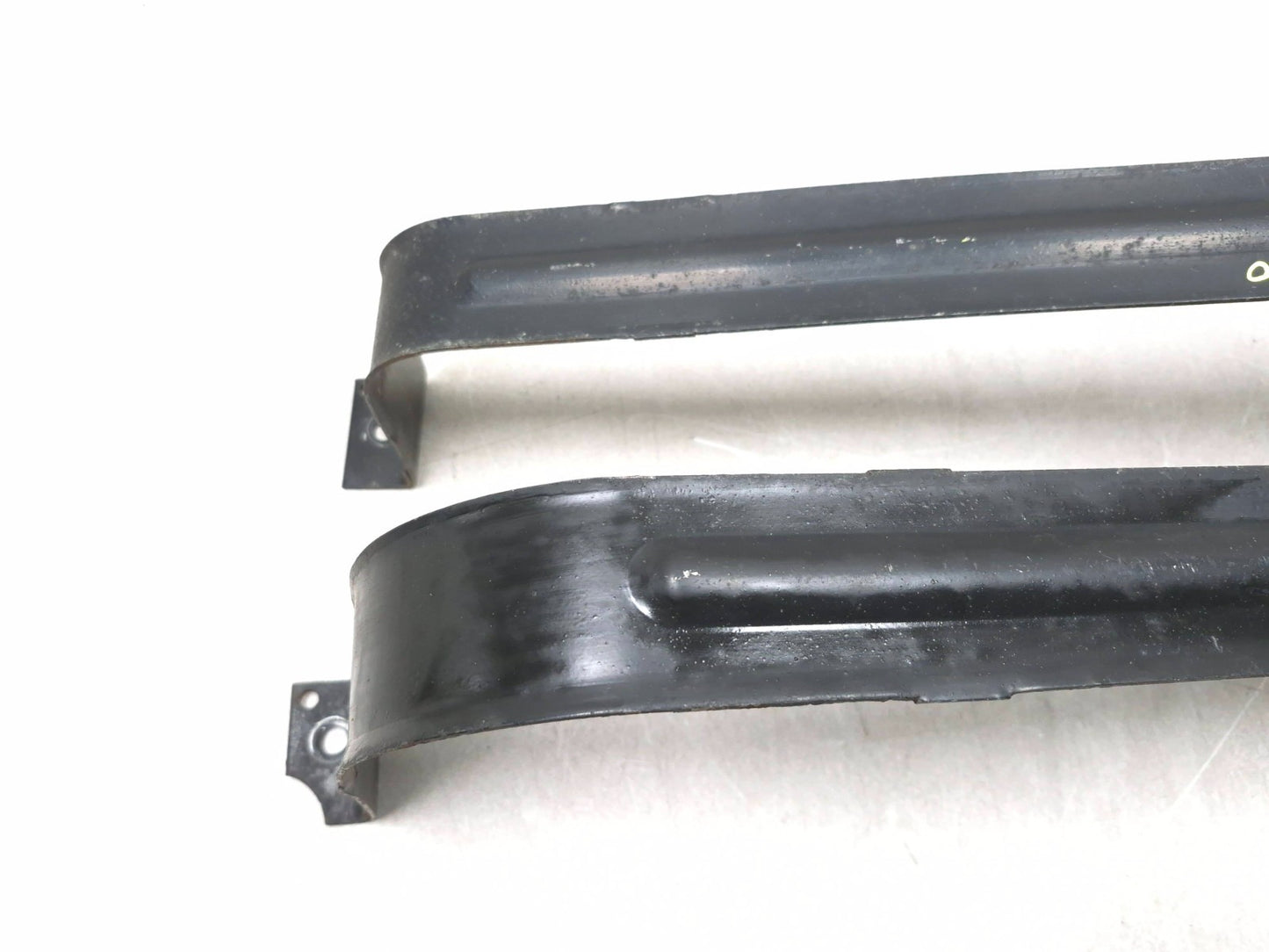 2013 Dodge Grand Caravan Fuel Tank Strap Pair Oem✅