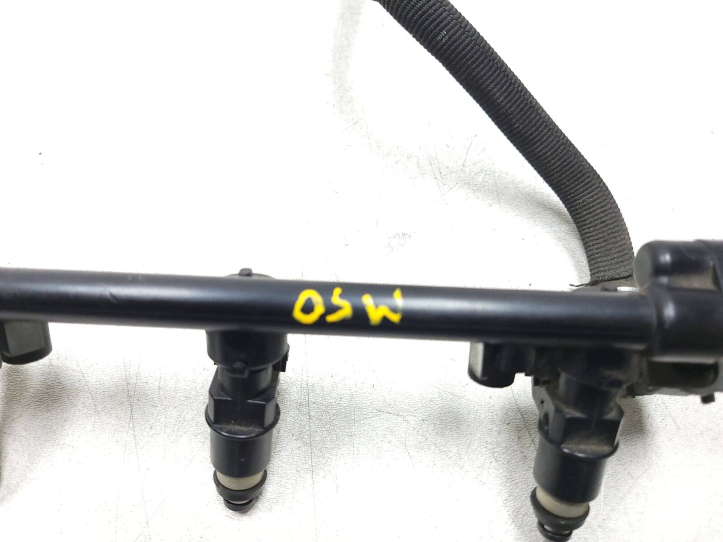 2009 - 2016 Triumph Street Triple R Fuel Rail & Injectors OEM