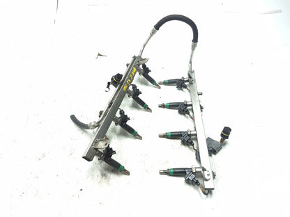 2010 BMW X5 4.8l Fuel Rail W/ Fuel Injector Set OEM