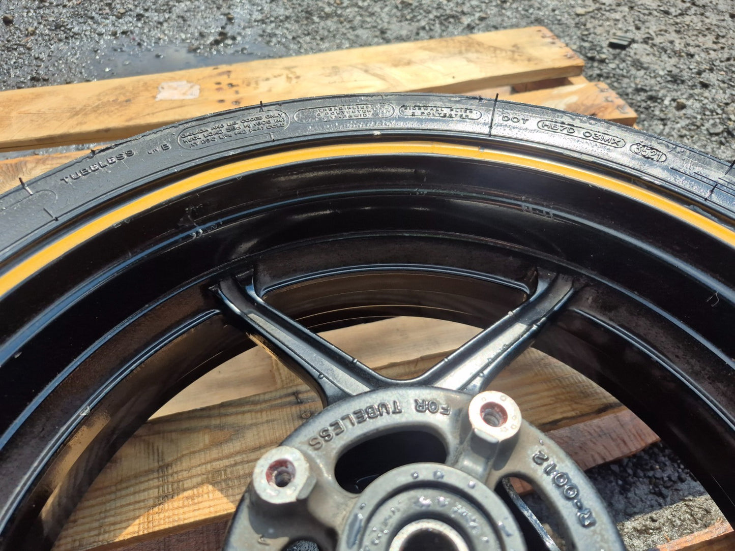 2005 Kawasaki Ninja Zx10r Rear Wheel Rim & Tire  OEM