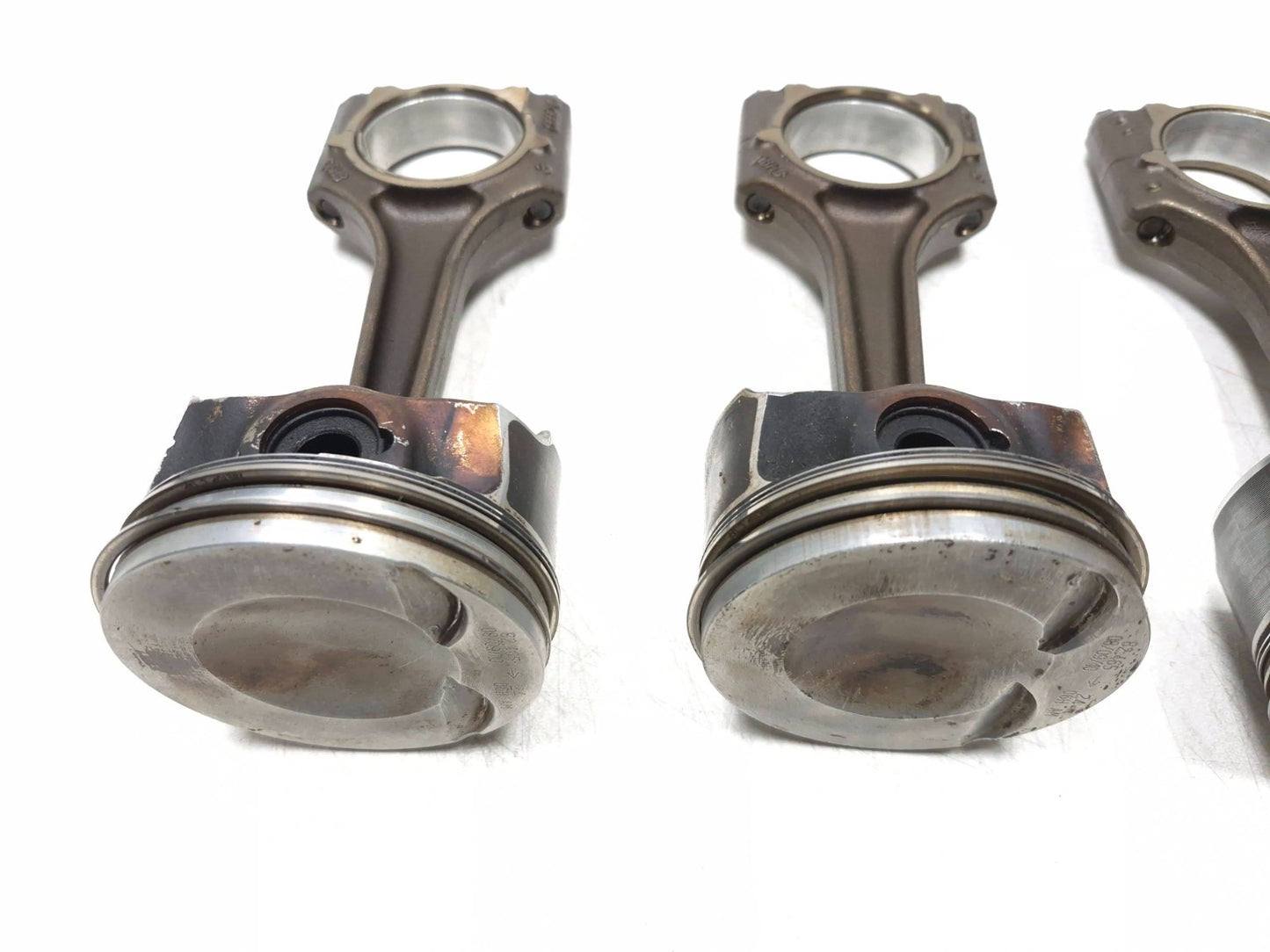 2011 Volkswagen Tiguan Piston & Connecting Rod 4 Pcs 2.0l OEM
