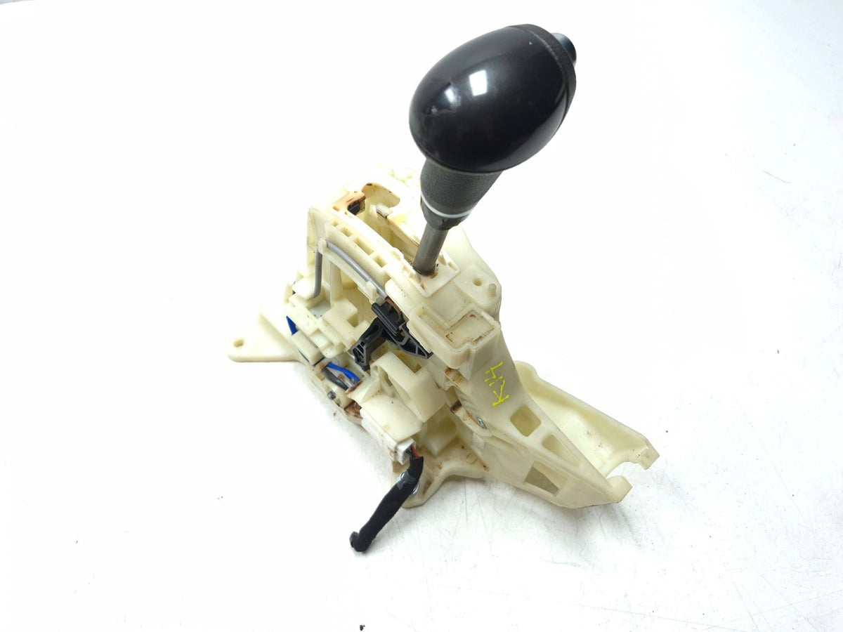 2015 Kia Optima 2.4l Automatic Transmission Gear Shifter W/ Knob 467004c400 OEM