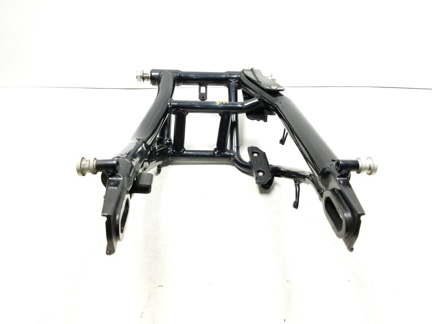 20 - 24 Benelli 302s Swingarm Swing Arm OEM 1609 Miles