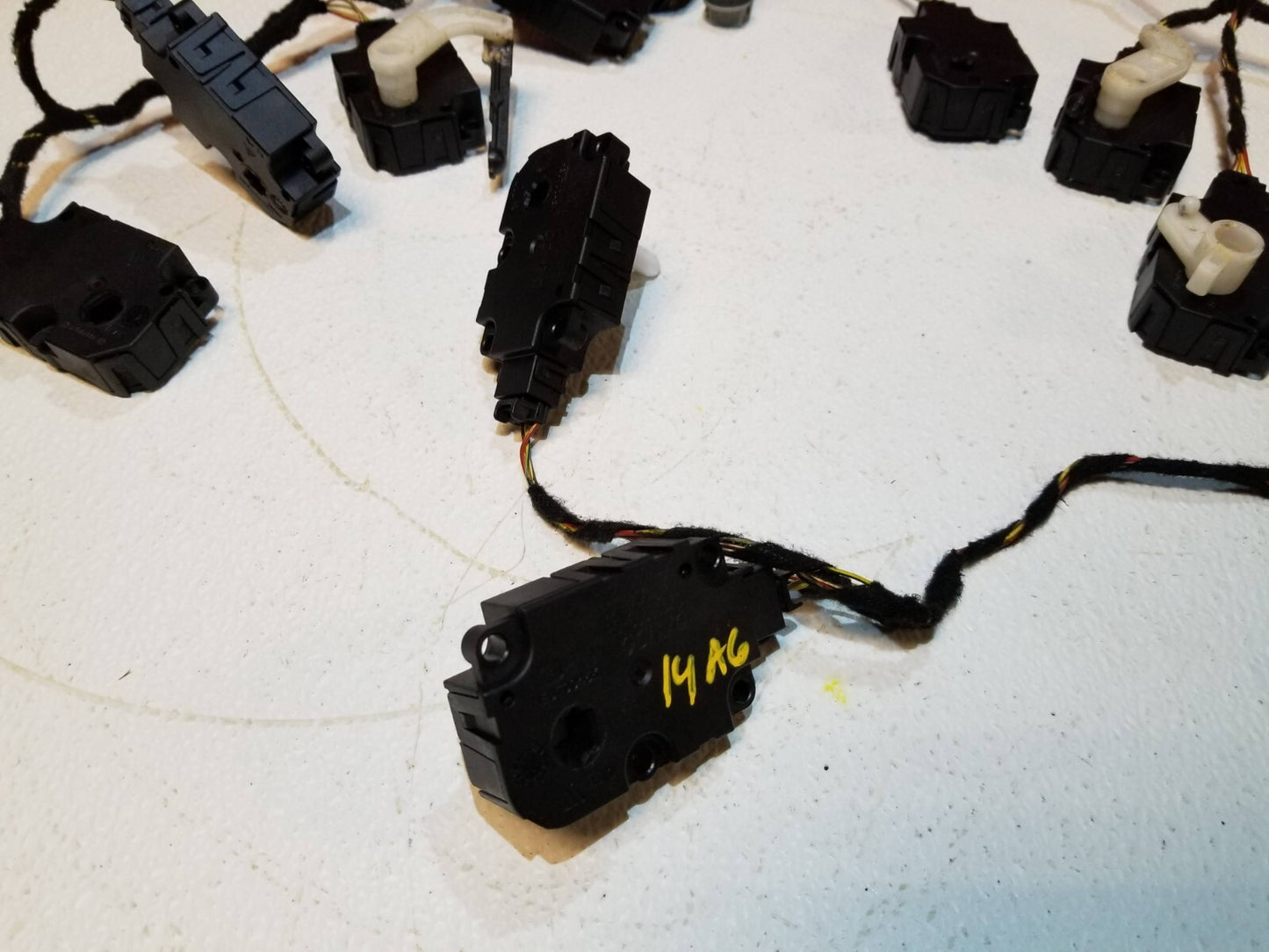 2014 Audi A6 AC Heat Door Blend Actuator W/ Wire Harness OEM