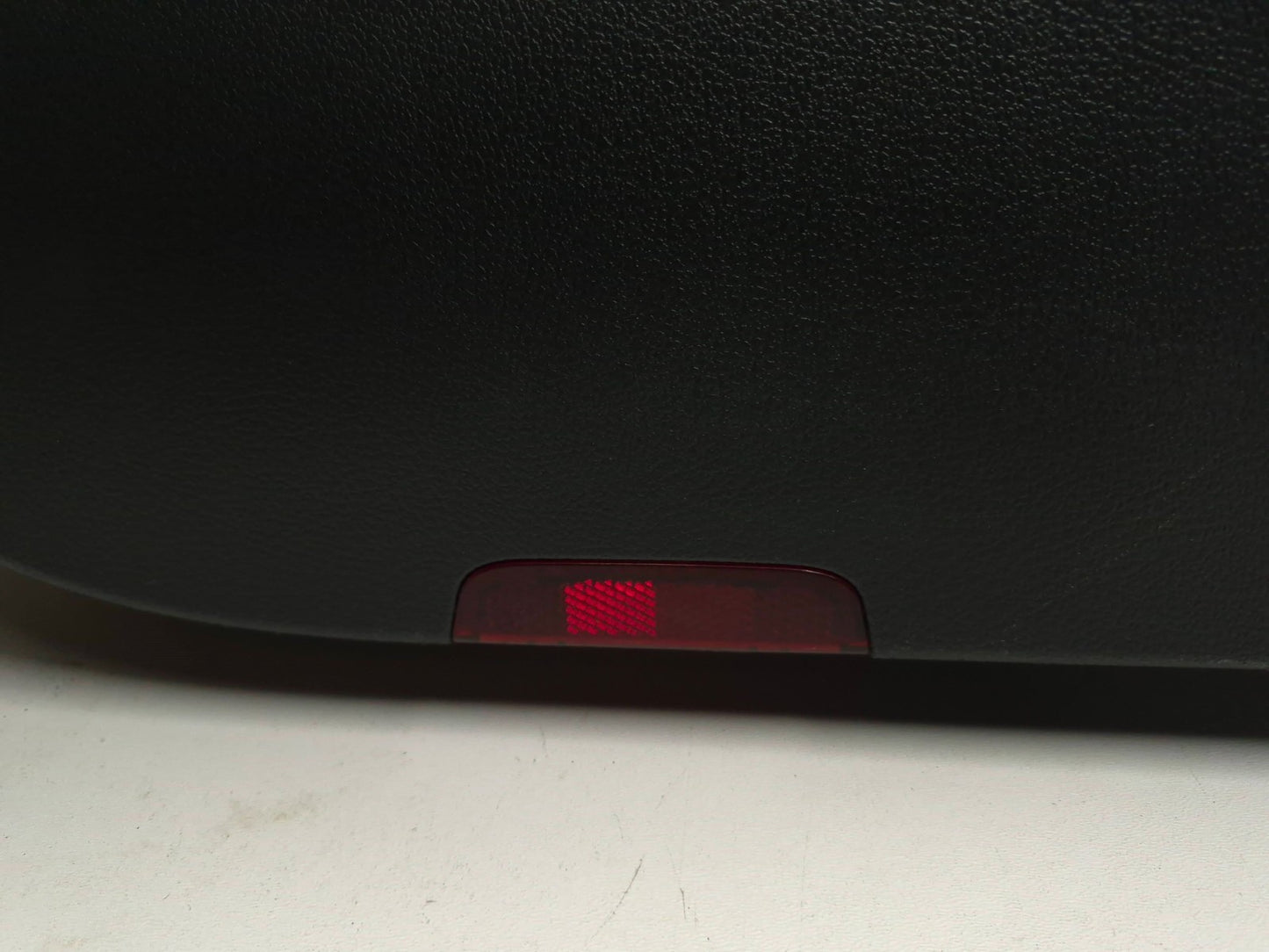 2011 Volkswagen Tiguan Front Interior Door Trim Panel Left & Right Pair OEM
