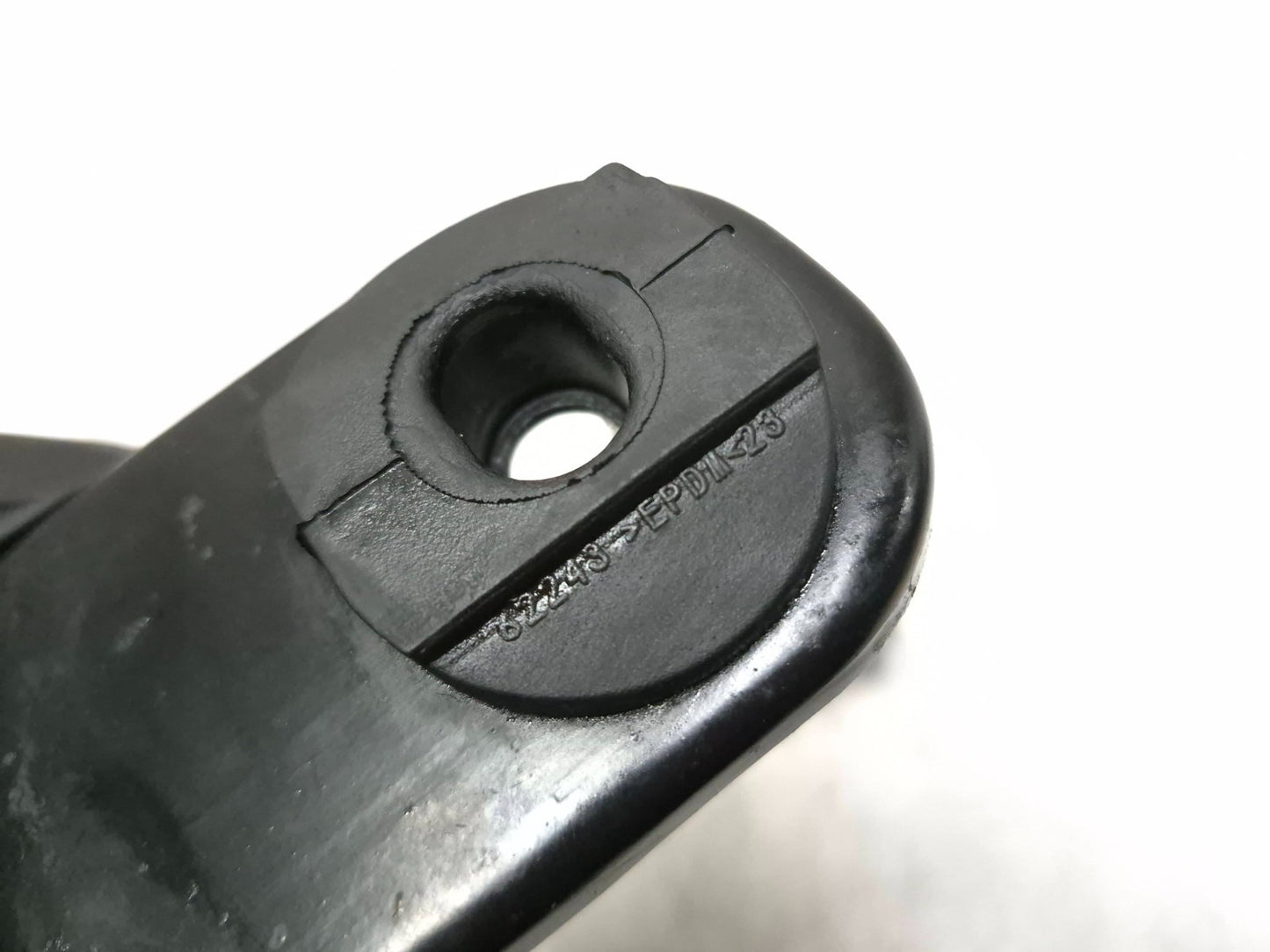 2010 Dodge Caliber Sxt Radiator Mount Bracket 2pcs OEM