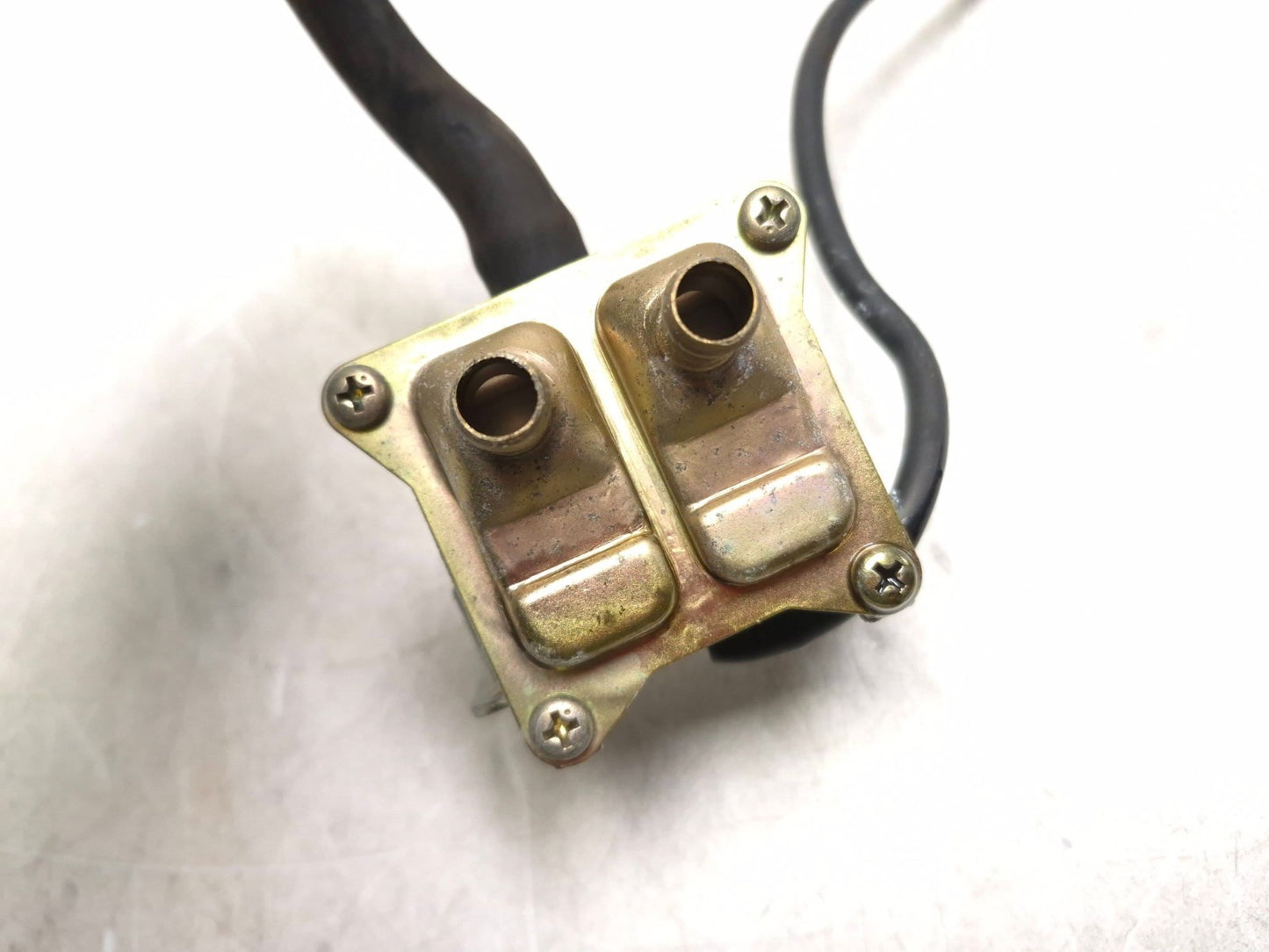 2006 Suzuki Gs 500fk 2nd Air Reed Valve OEM