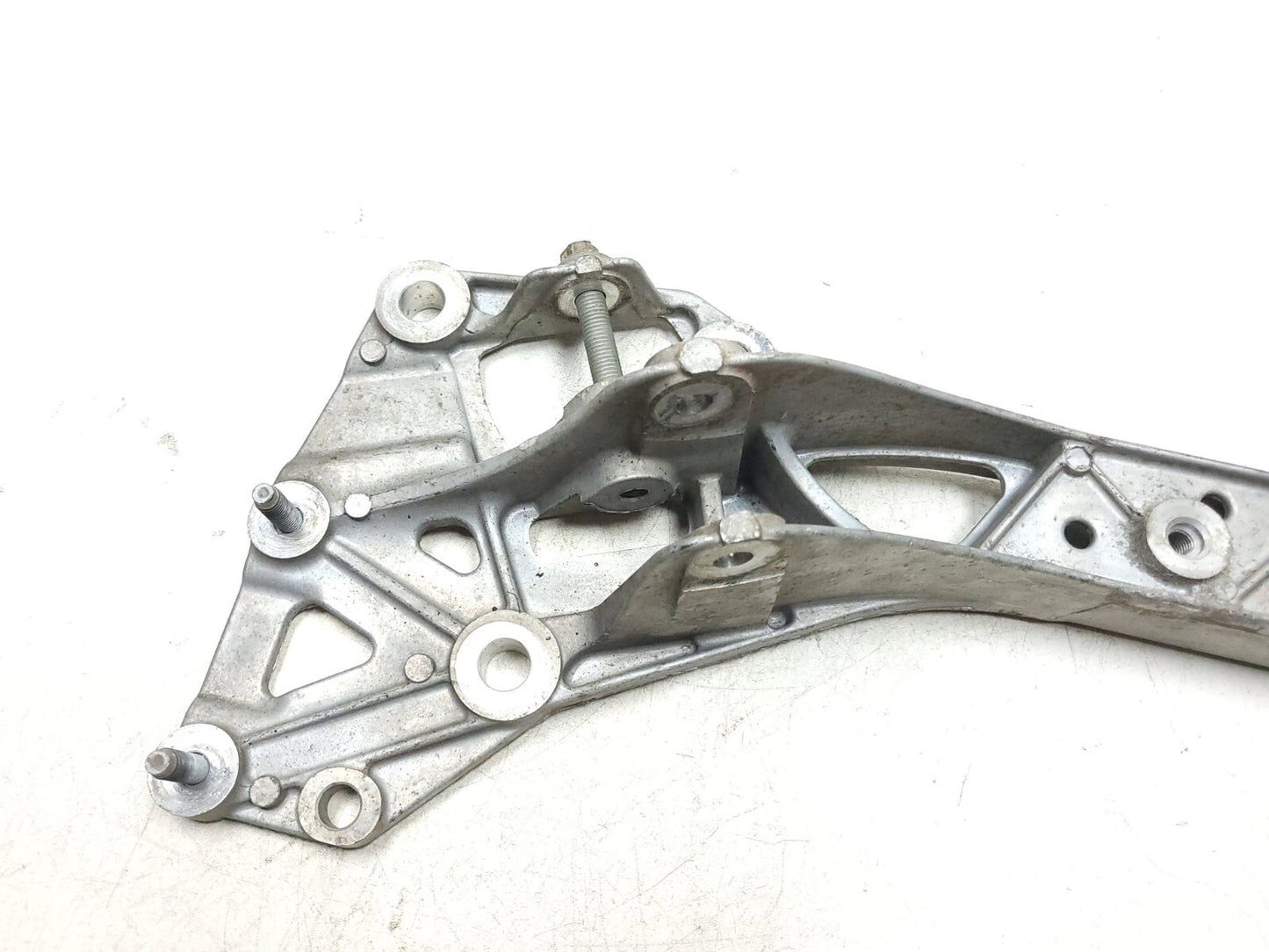 2015 Dodge Dart Rear Suspension Crossmember Subframe OEM