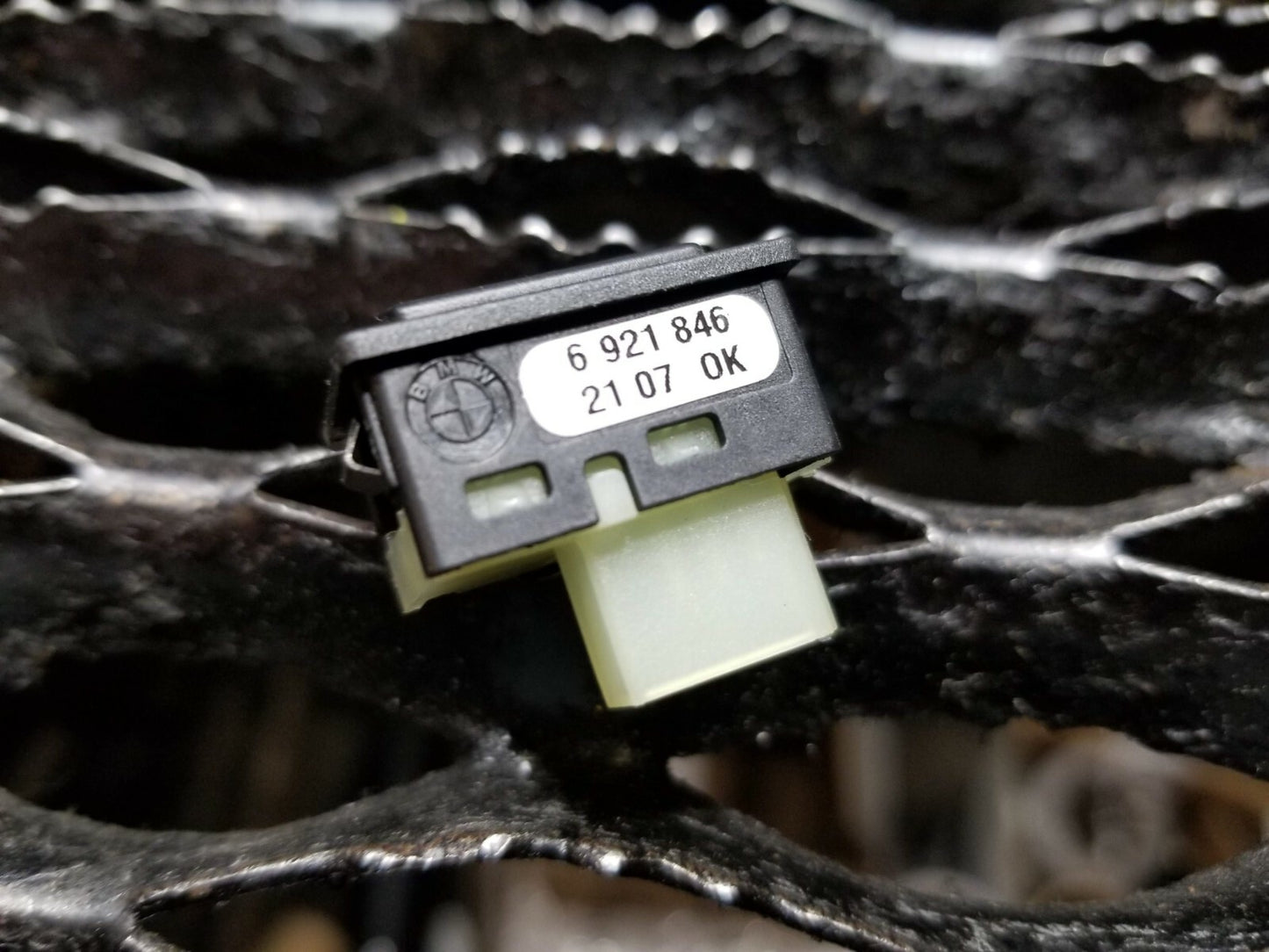 06 07 08 09 10 BMW 650i E63 Trunk Release Unlocking Control Switch Button OEM