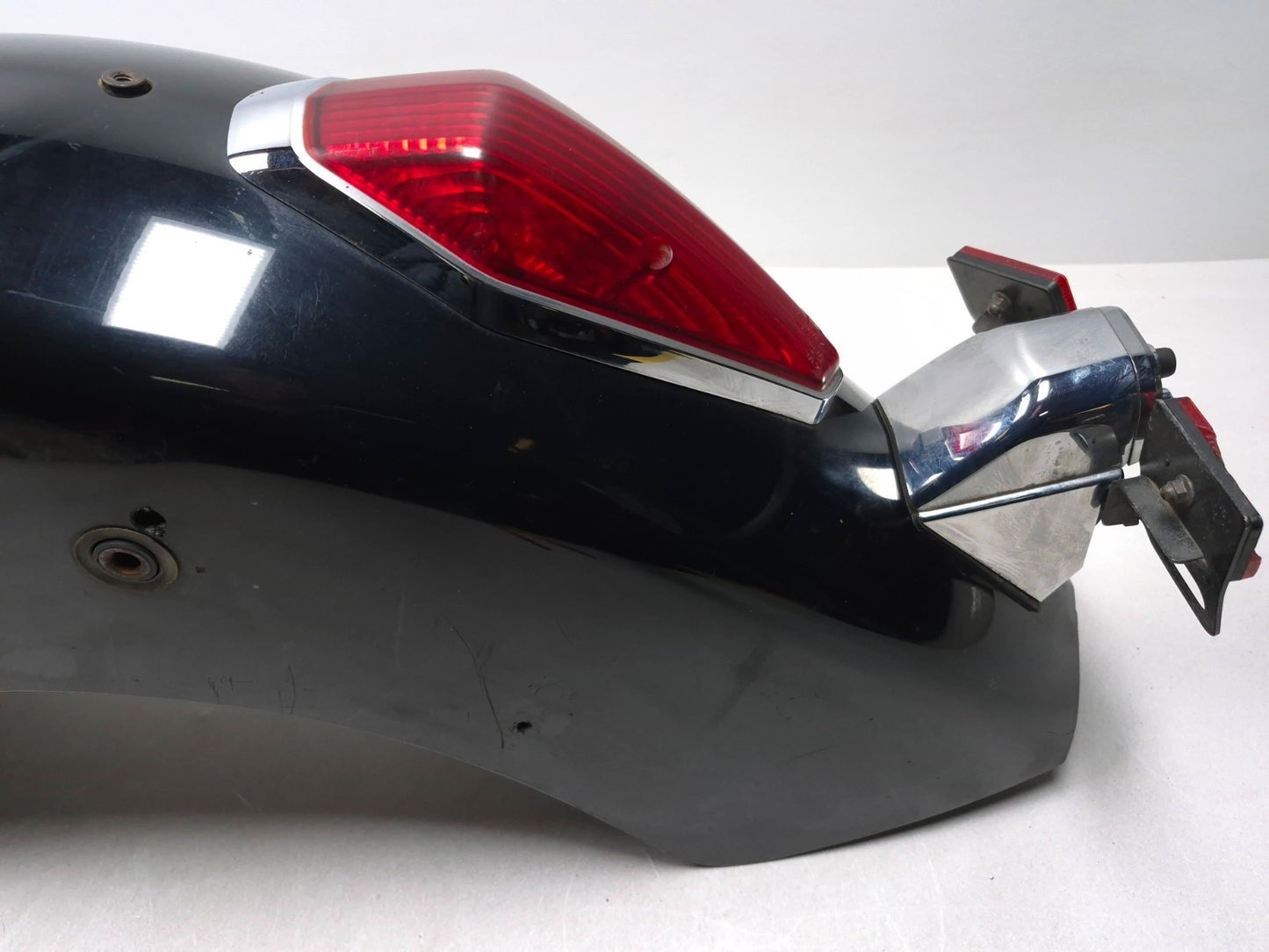 2004 Honda Shadow Aero Vt750c Rear Fender & Tail Light Assy OEM