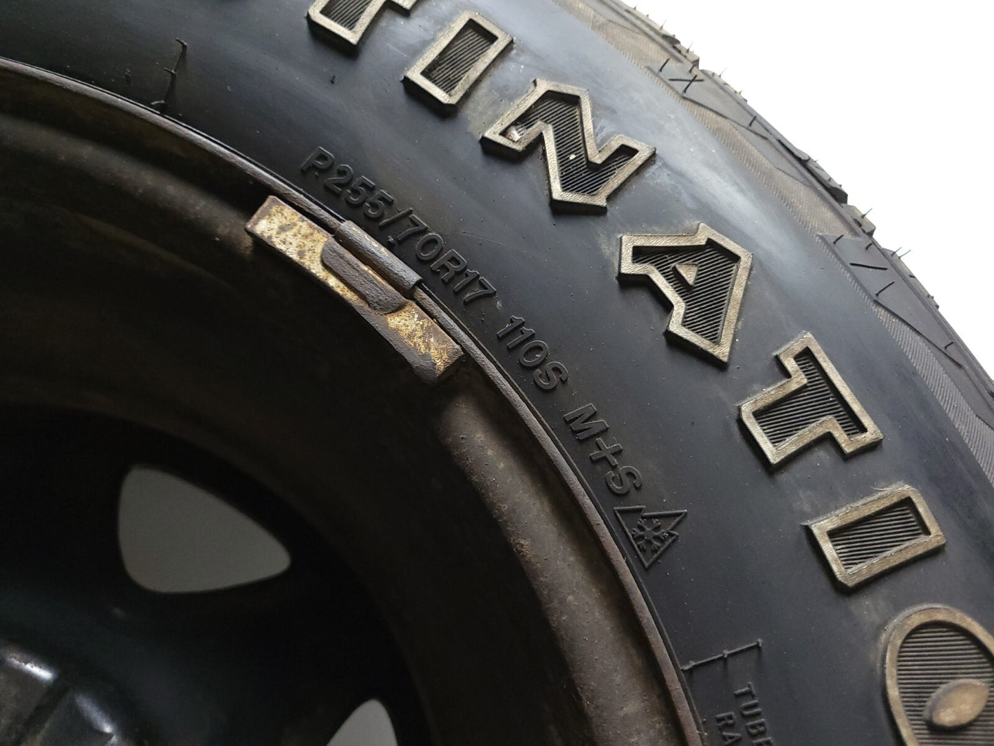 2017 Chevrolet Silverado 1500 Wheel Rim & Tire 255/70r17 *local Pickup* OEM 2pc