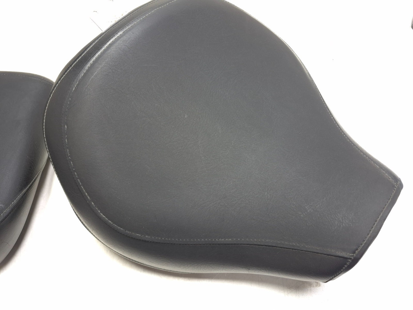 2004 Suzuki Intruder Vl800 Boulevard C50 Seat Front & Rear OEM