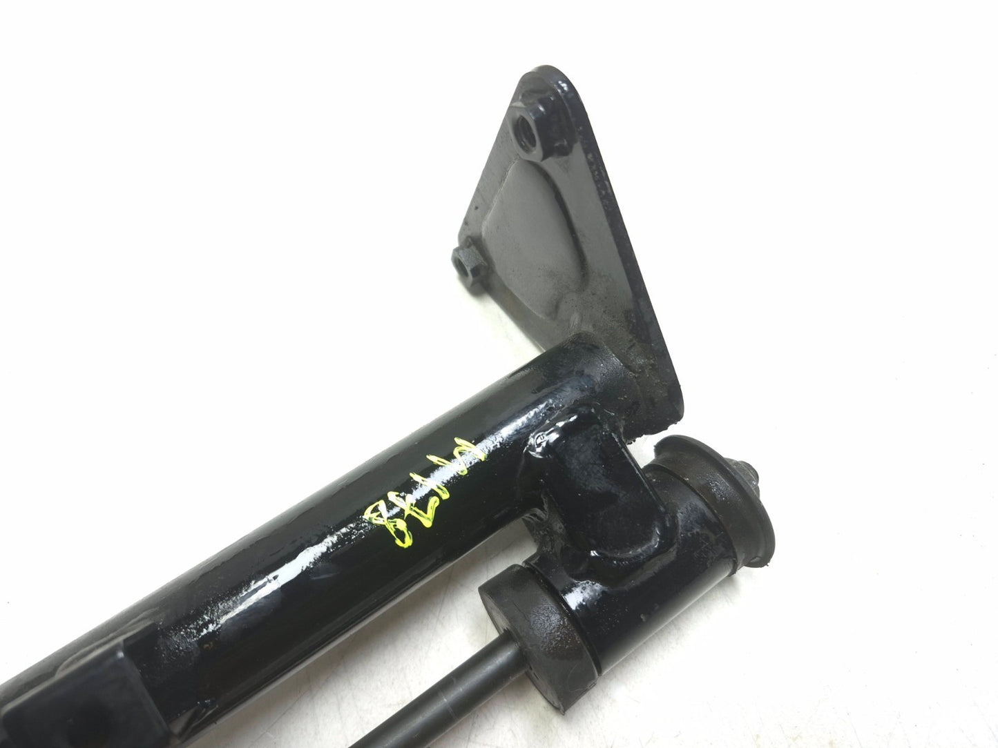 2001 Kawasaki Vulcan 1500 Vn1500 Classic Engine Mount Bracket OEM