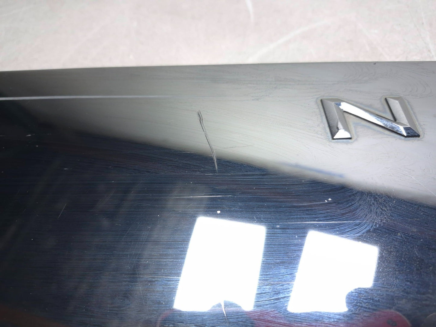 2008 Lincoln Navigator Front Door Lower Molding Passenger Side Right OEM