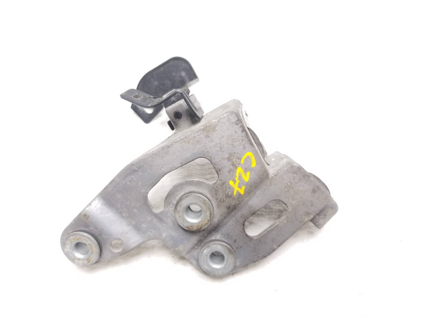 2014 - 2016 Kia Soul Mt Shift Cable Mount Bracket  OEM