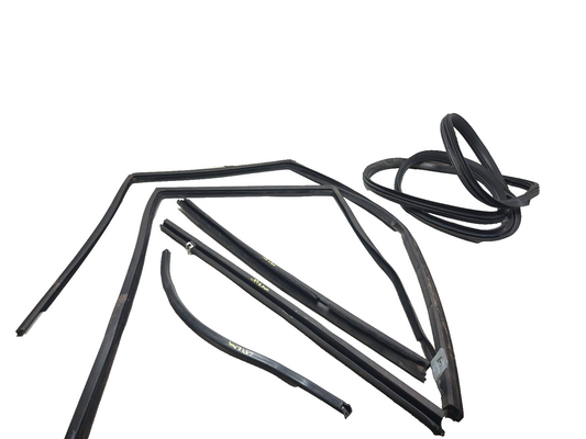 2008 Lincoln Navigator Rear Door & Window Weatherstrip Seal Passenger Side OEM