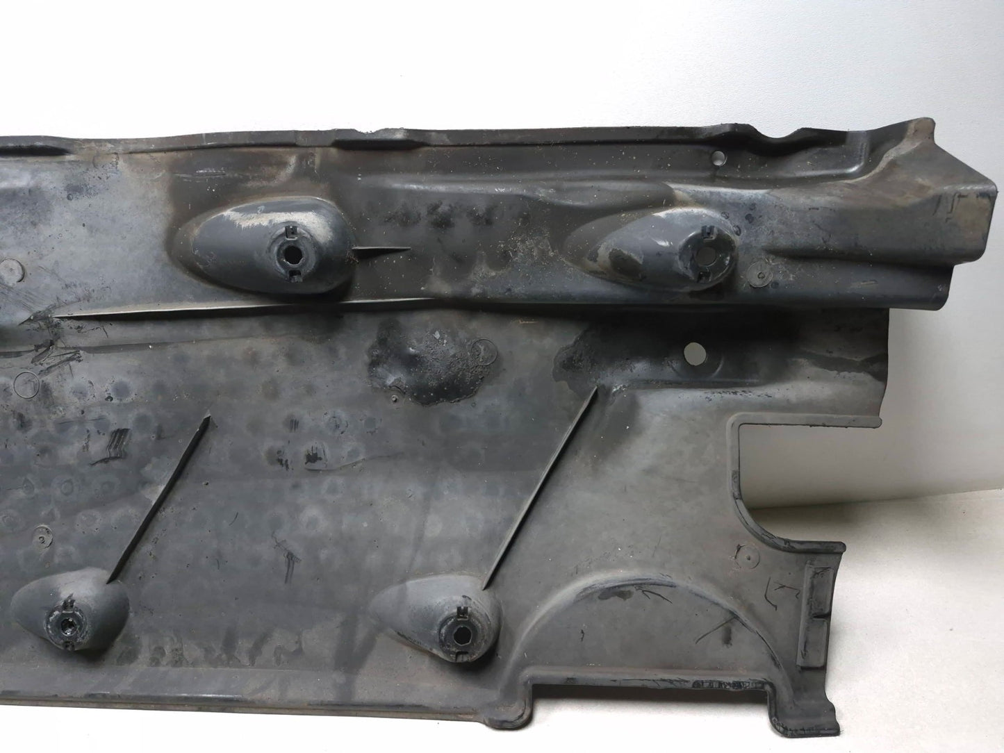 2011 Volkswagen Tiguan Se Underbody Shield Guard Panel Left & Right Pair OEM
