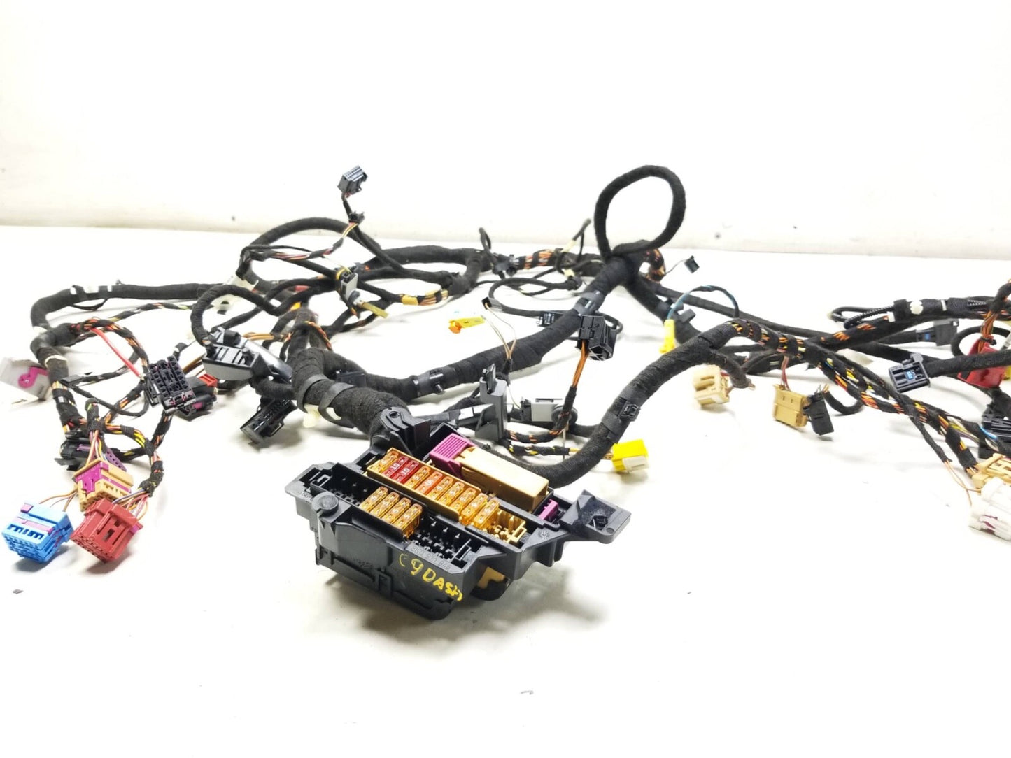2009 - 2012 Audi Q5 Dashboard Instrument Panel Wiring Harness W/ Fuse Box OEM