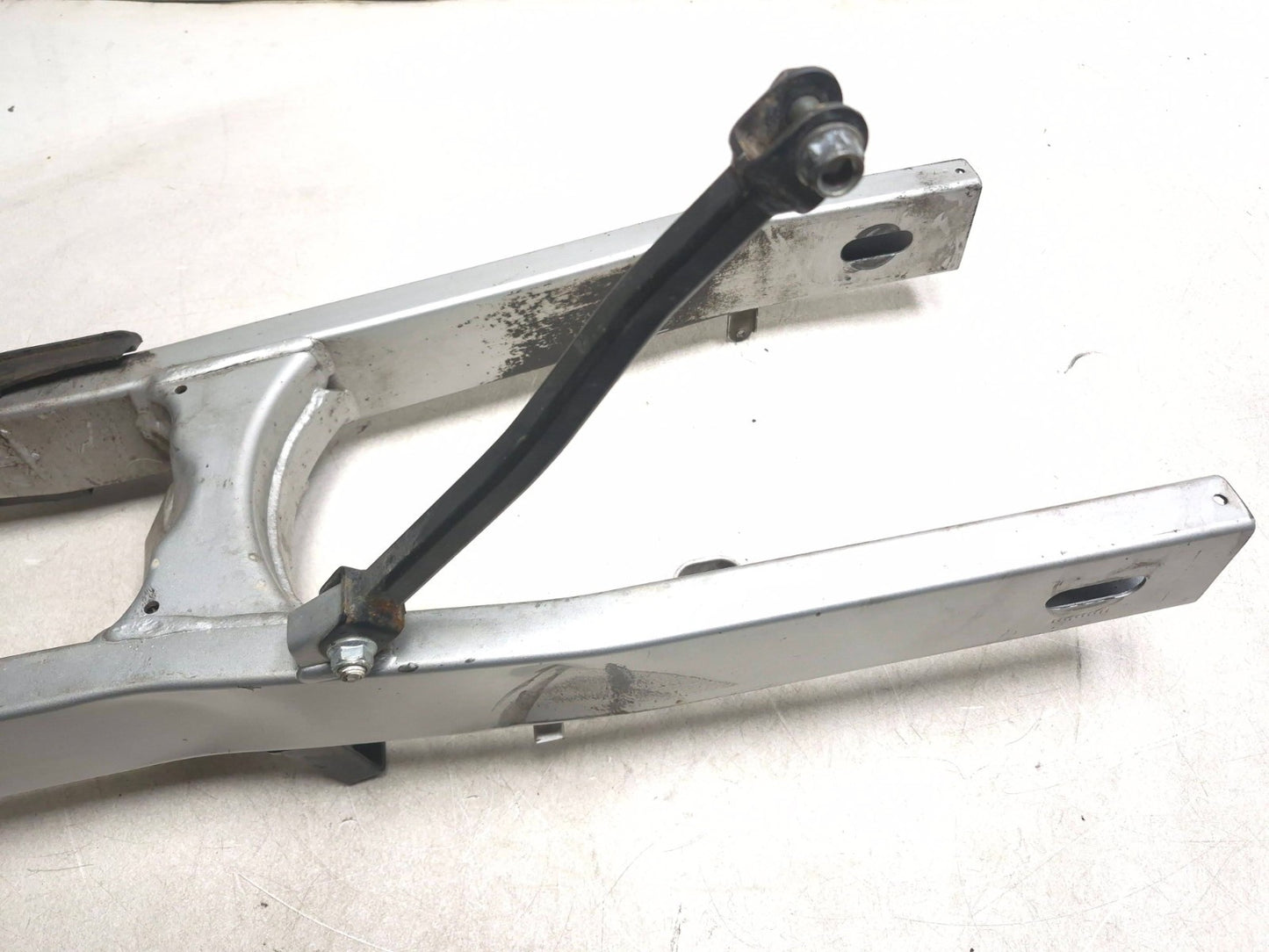 2006 Suzuki Katana Gsx600f Rear Swingarm OEM