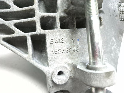 2014 Fiat 500l Ac Compressor Alternator Engine Bracket OEM