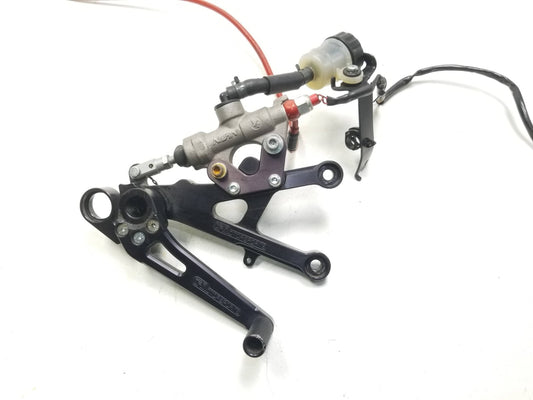 2008 - 2016 2012 Yamaha Yzfr6 R6 Rear Brake Master Cylinder & Brake Pedal
