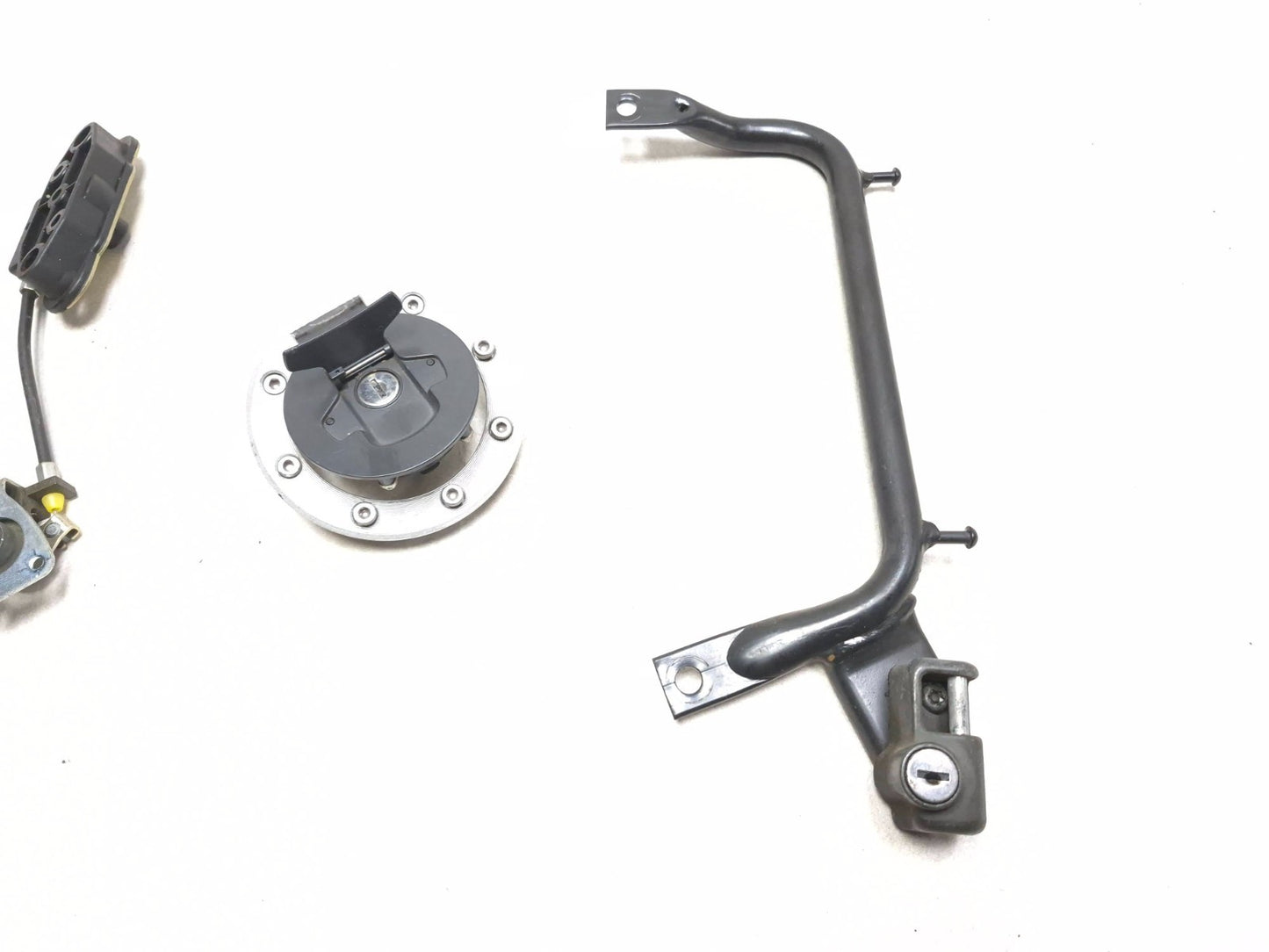 2001 Suzuki Gsx 750f Katana Ignition Lock Set & Fuel Cap OEM