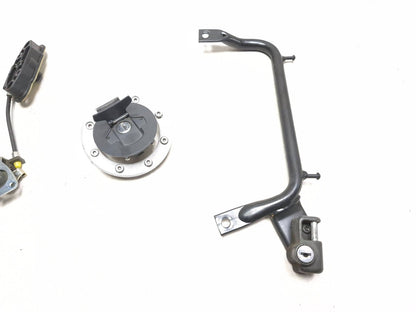 2001 Suzuki Gsx 750f Katana Ignition Lock Set & Fuel Cap OEM