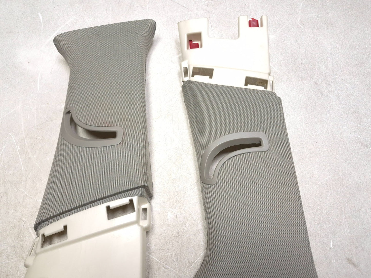 2017 Cadillac Ats Rear Right & Left Side Pillar Center Upper Trim Panel Pair OEM