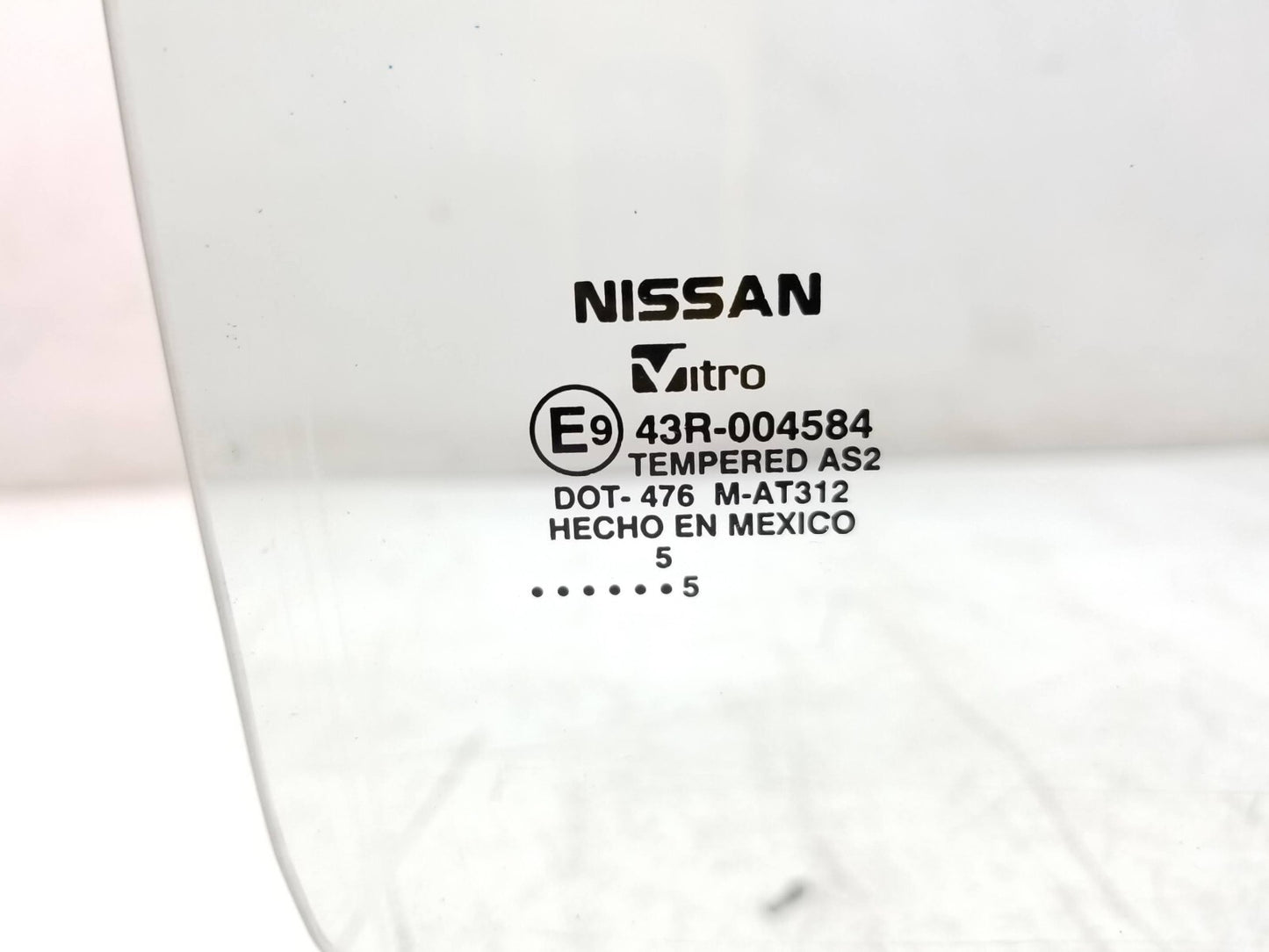 2015 Nissan Sentra Rear Door Window Glass Passenger Side Right OEM